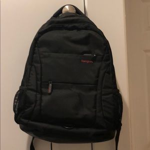 SOLD ⭐️⭐️⭐️Targus backpack